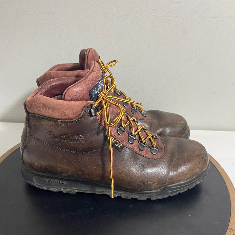 Vasque Skywalk Gore-Tex Hiking Boots Men 8.5M Brown Leather Waterproof Vibram‎